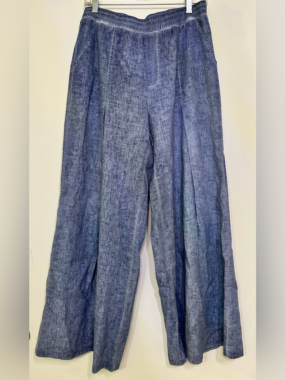 CUPIO Relaxed Wide-Leg Men’s Pants in Washed Blue
